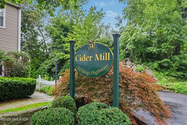 51 Old Kings Highway #1, Old Greenwich, CT 06870