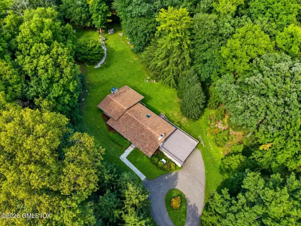 7 Sundance Drive, Cos Cob, CT 06807