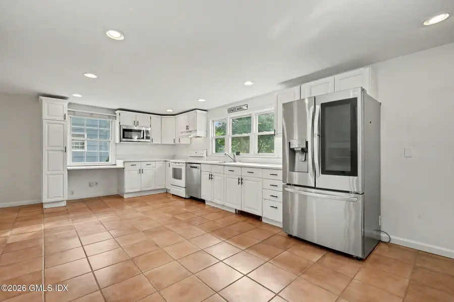 19 Old Club House Road, Old Greenwich, CT 06870 - #3