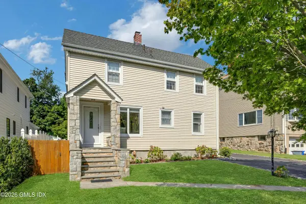 17 Thornhill Road, Riverside, CT 06878