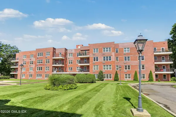 52 Lafayette Place #APT 2I, Greenwich, CT 06830
