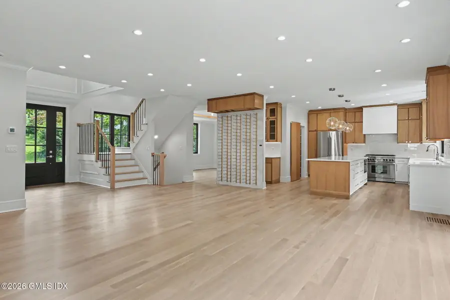 8 Somerset Lane, Greenwich, CT 06831 - #3