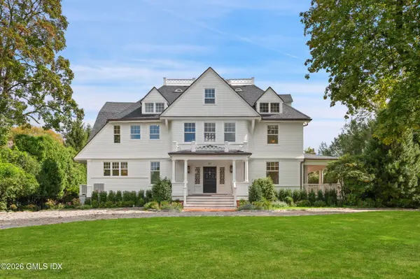 107 Maple Avenue, Greenwich, CT 06830