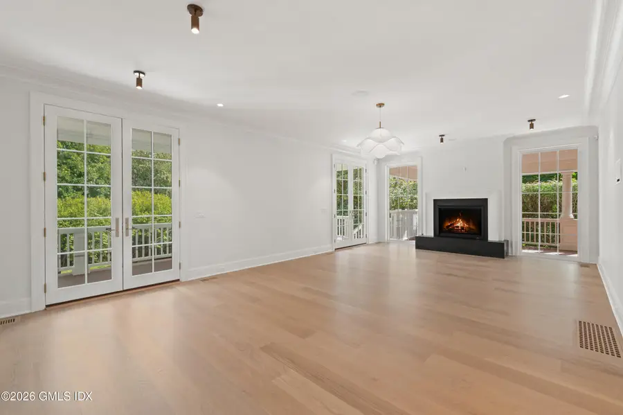 107 Maple Avenue, Greenwich, CT 06830 - #3
