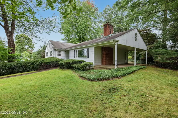 15 Lakeview Drive, Riverside, CT 06878