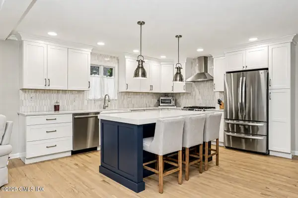 25 Westview Place, Riverside, CT 06878