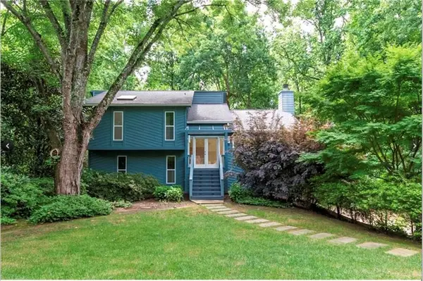 3809 Cliff Crest Drive Se, Smyrna, GA 30080