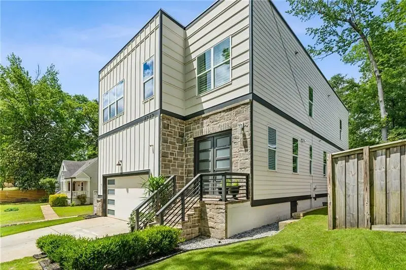 2020 Bixby Street Se, Atlanta, GA 30317 - Image #2