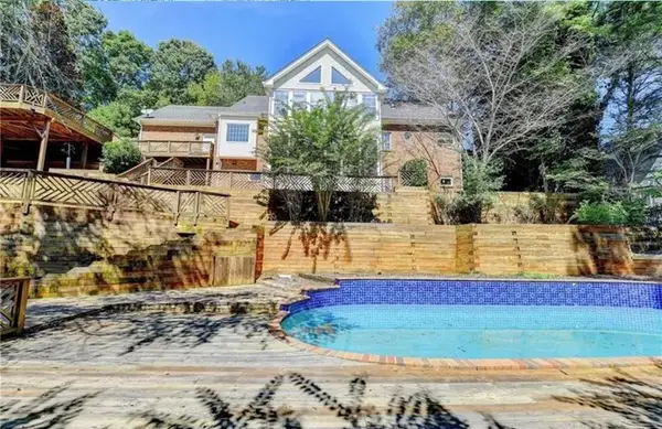 4070 Runnymede Drive, Lilburn, GA 30047