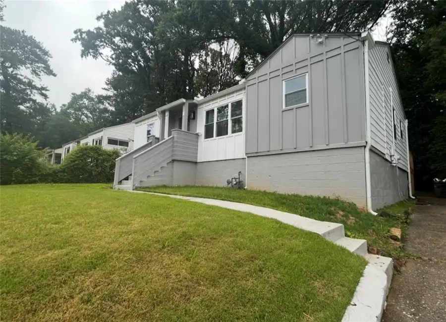 876 Pinehurst Terrace Sw, Atlanta, GA 30310 - Image #2