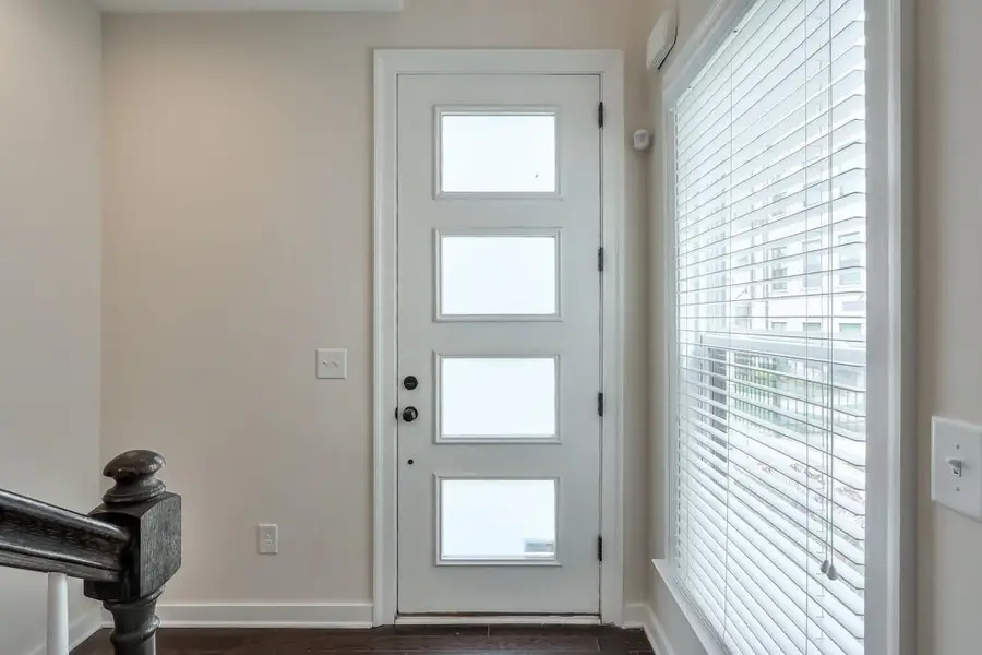 2032 Holtz Lane Nw, Atlanta, GA 30318 - Image #3