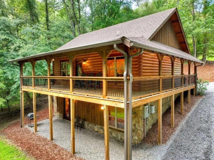 125 Blackberry Drive, Mineral Bluff, GA 30559 - Image #2