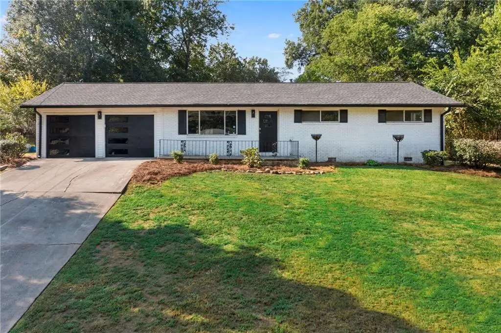 16 Greenbriar Avenue, Cartersville, GA 30120 - Image #1