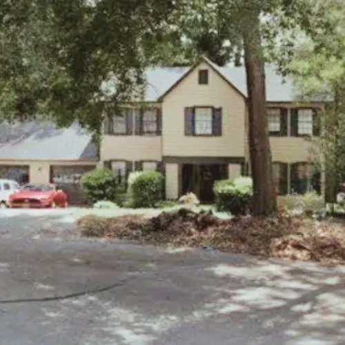 1477 Thornhill Court Sw, Lilburn, GA 30047