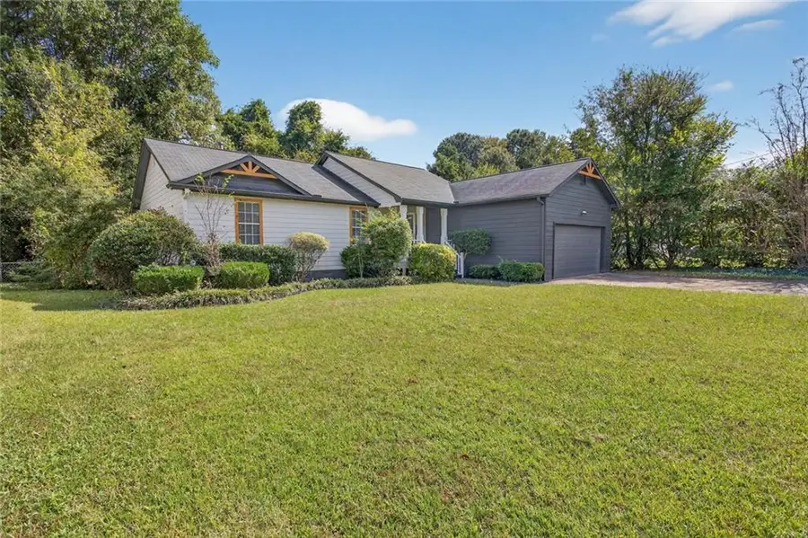 5810 Mistyview Drive, Rex, GA 30273 - Image #2