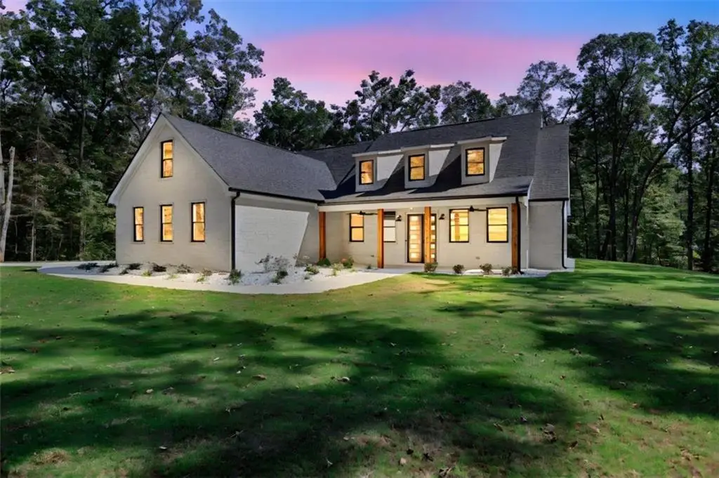 6881 Dogwood Lane, Douglasville, GA 30135 - Image #1