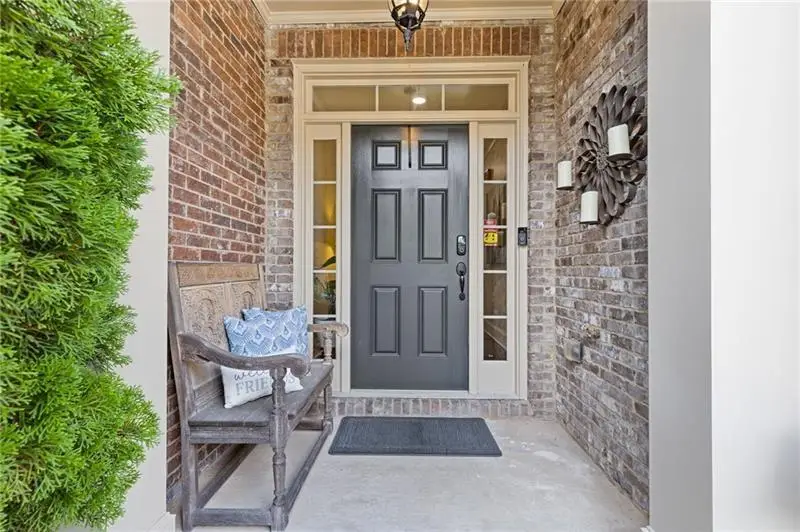 7580 Glisten Avenue, Atlanta, GA 30328 - Image #2