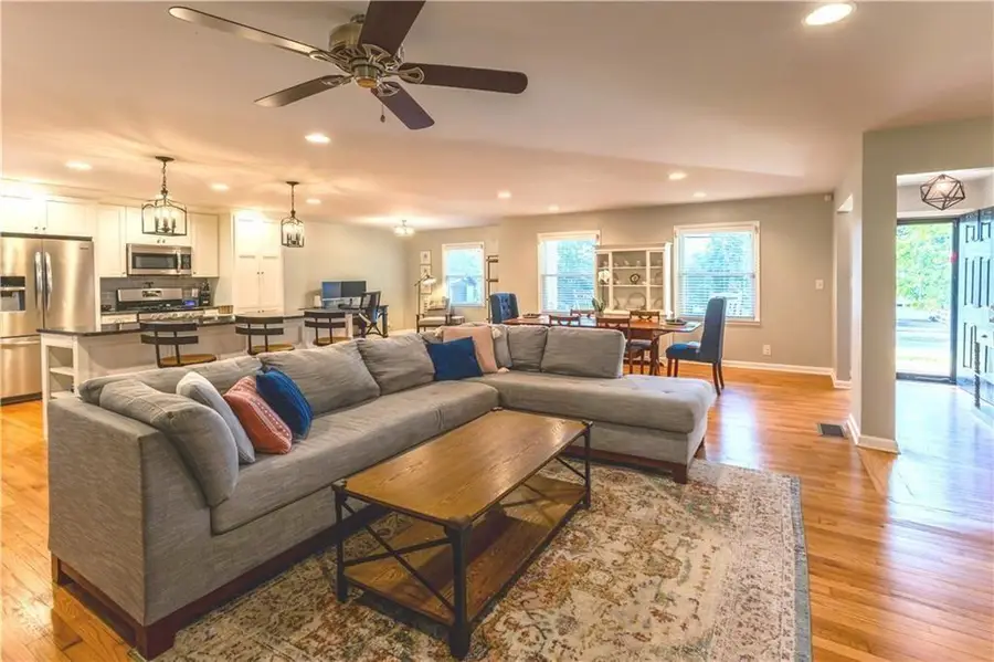 317 Highview Drive Se, Smyrna, GA 30082 - Image #2