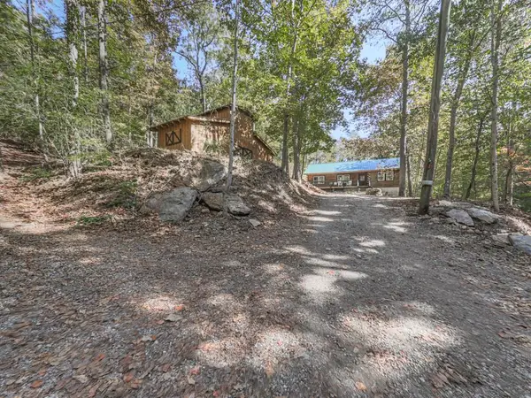 1166 Upper Sweetwater Trail Se, White, GA 30184