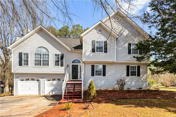 13 Greystone Lane Nw, Cartersville, GA 30121