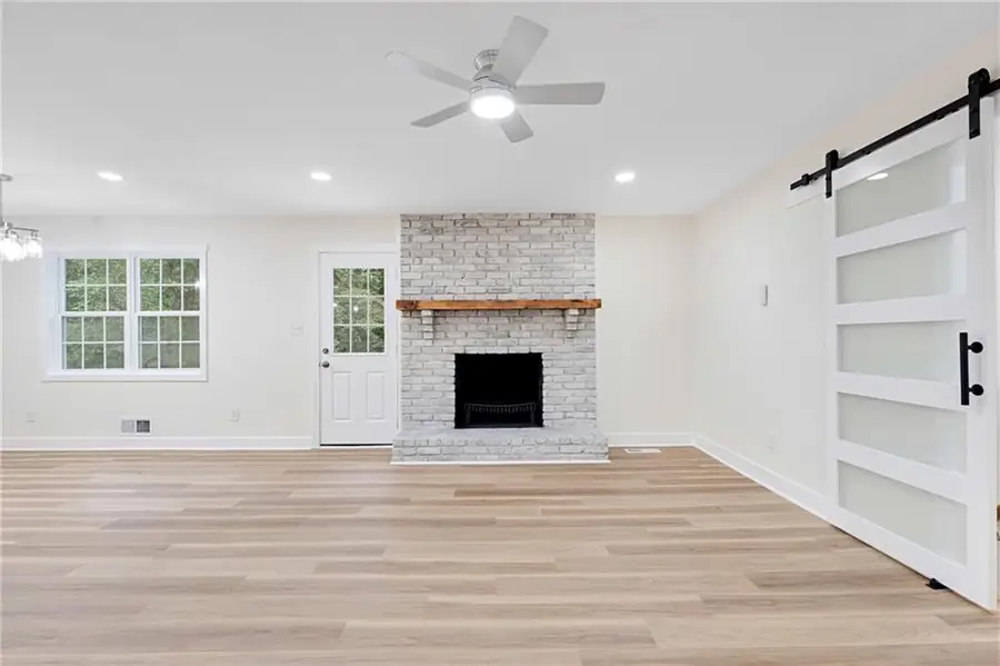 1050 Tanglewood Trail, Woodstock, GA 30189 - Image #3