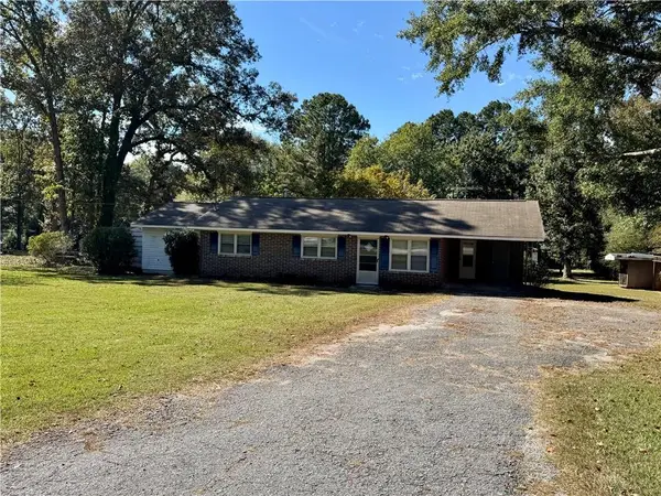 606 Viewpoint Drive, Jackson, GA 30233