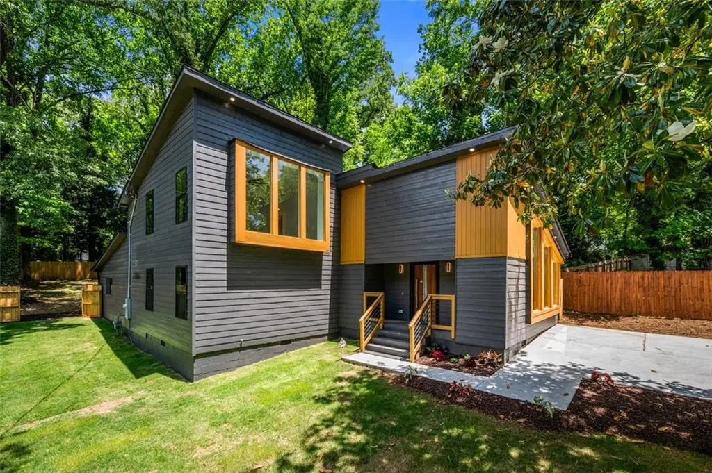 2155 Venetian Drive Sw, Atlanta, GA 30311 - Image #1