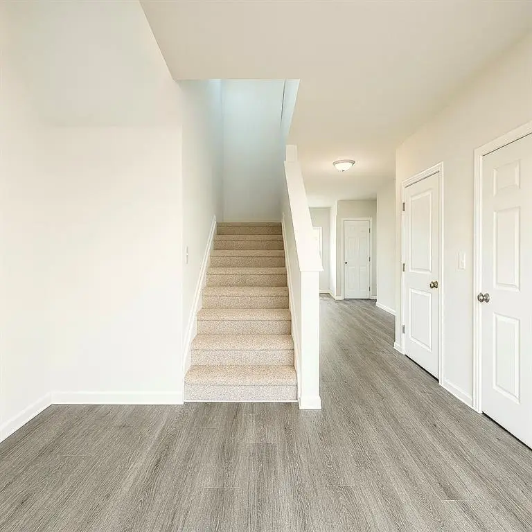 102 E Cherry Street E, Griffin, GA 30223 - Image #2