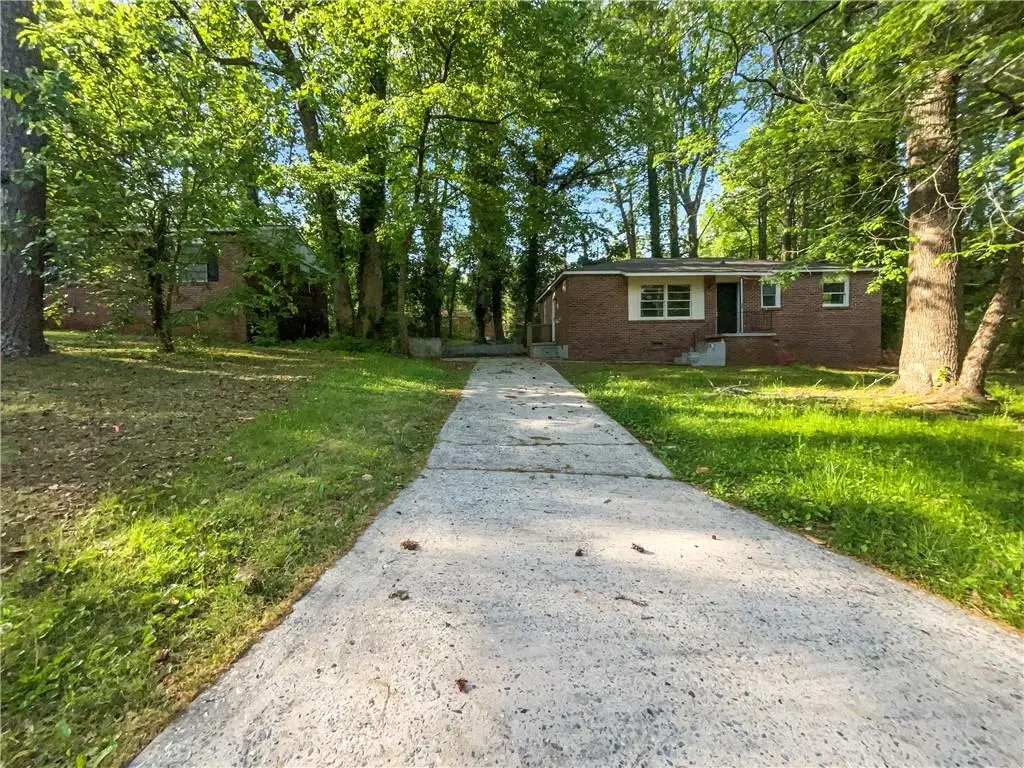 233 Banberry Drive Se, Atlanta, GA 30315 - Image #1