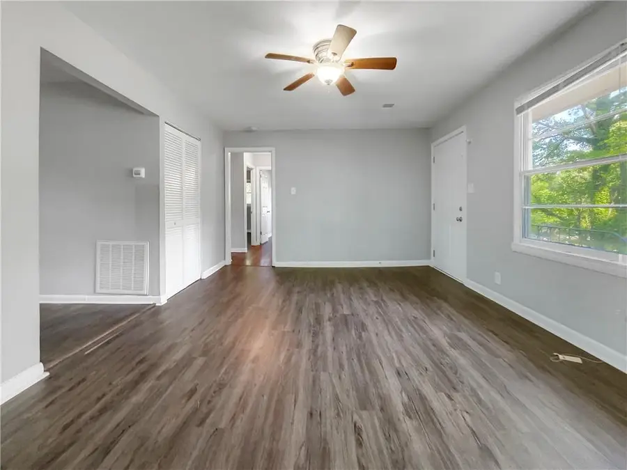 233 Banberry Drive Se, Atlanta, GA 30315 - Image #3