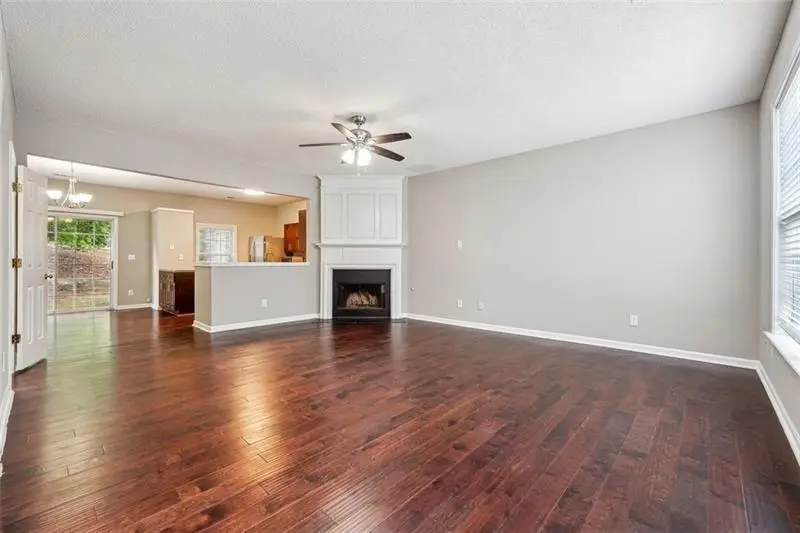 9165 Nesbit Ferry Road #9, Alpharetta, GA 30022 - Image #3