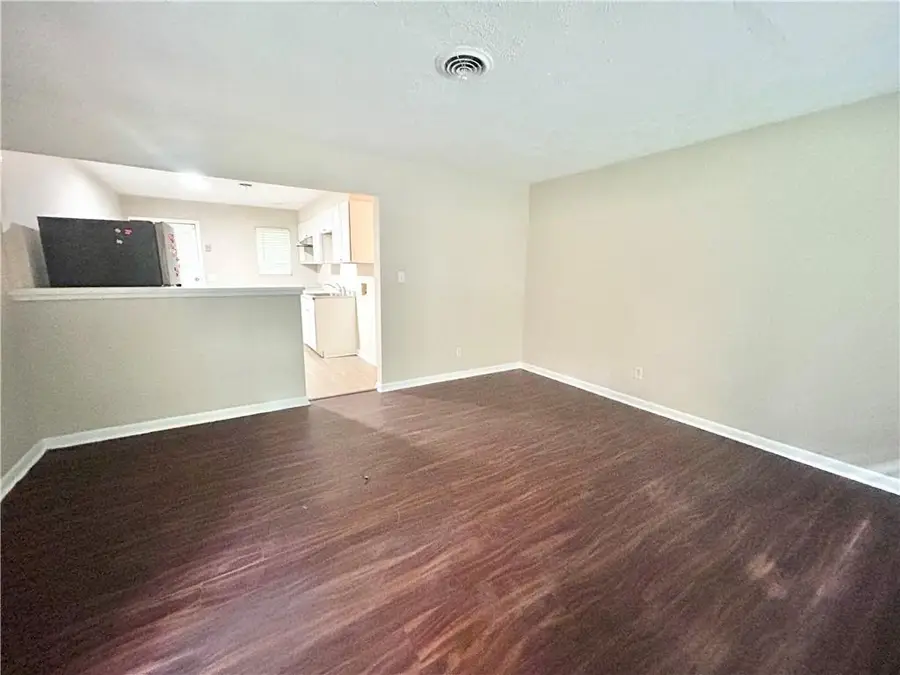 6450 Raymond Drive, Union City, GA 30291 - Image #2