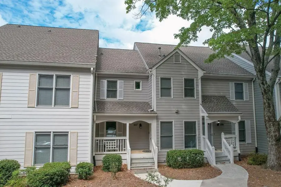 307 Hollyfax Circle, Atlanta, GA 30328 - Image #2