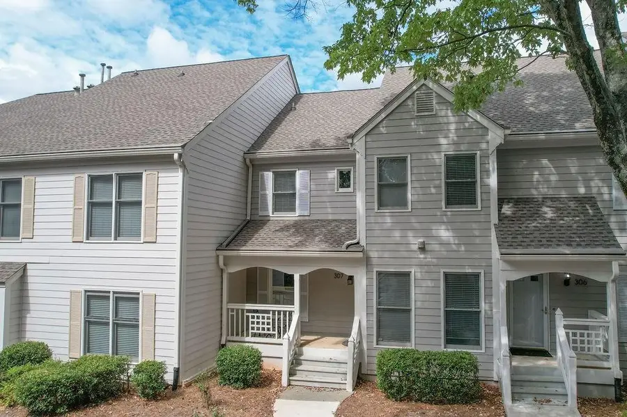 307 Hollyfax Circle, Atlanta, GA 30328 - Image #3
