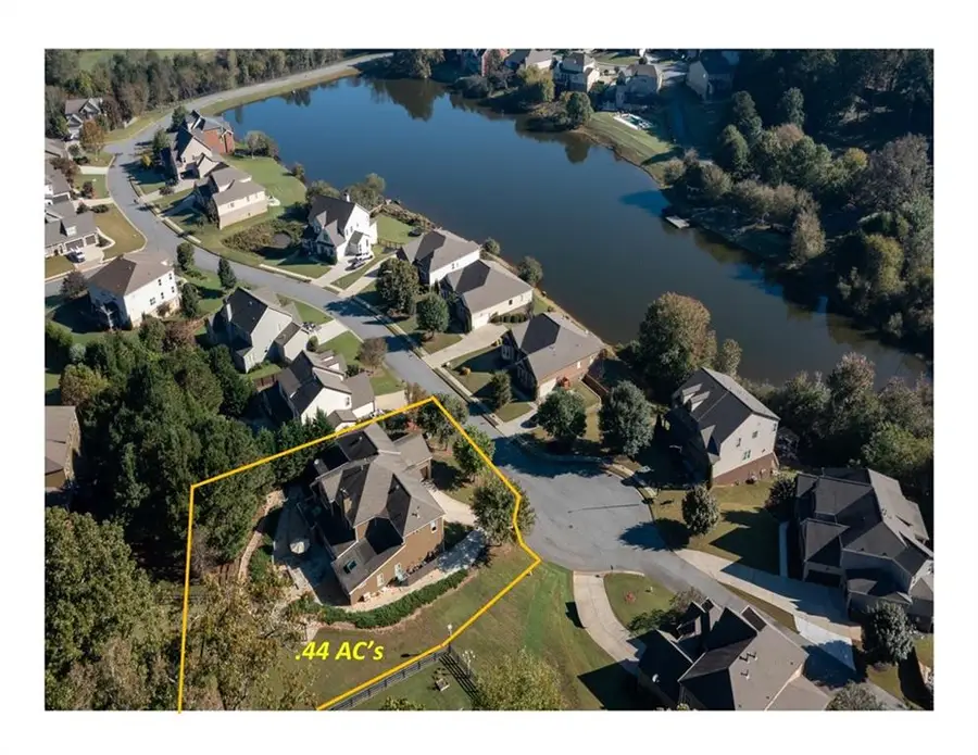 232 Waters Lake Drive, Woodstock, GA 30188 - Image #2