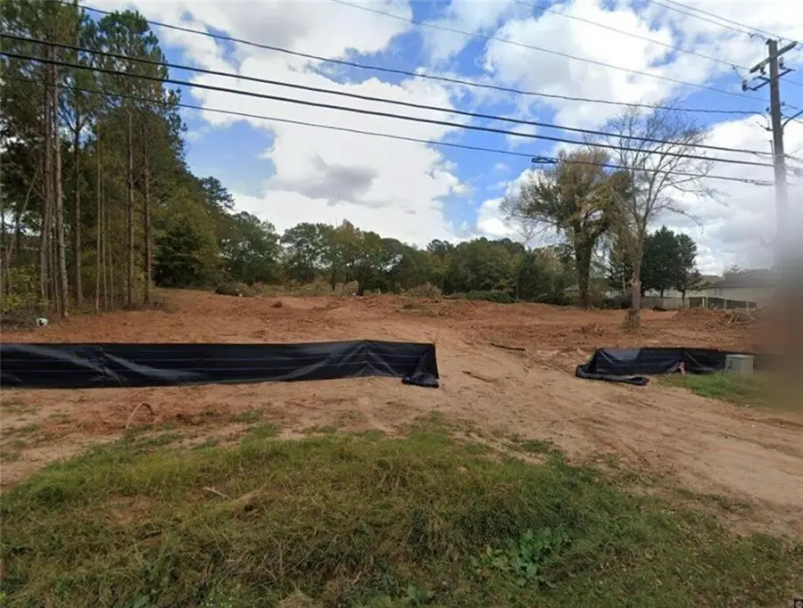 122 Gloster Rd, Lawrenceville, GA 30044 - Image #3