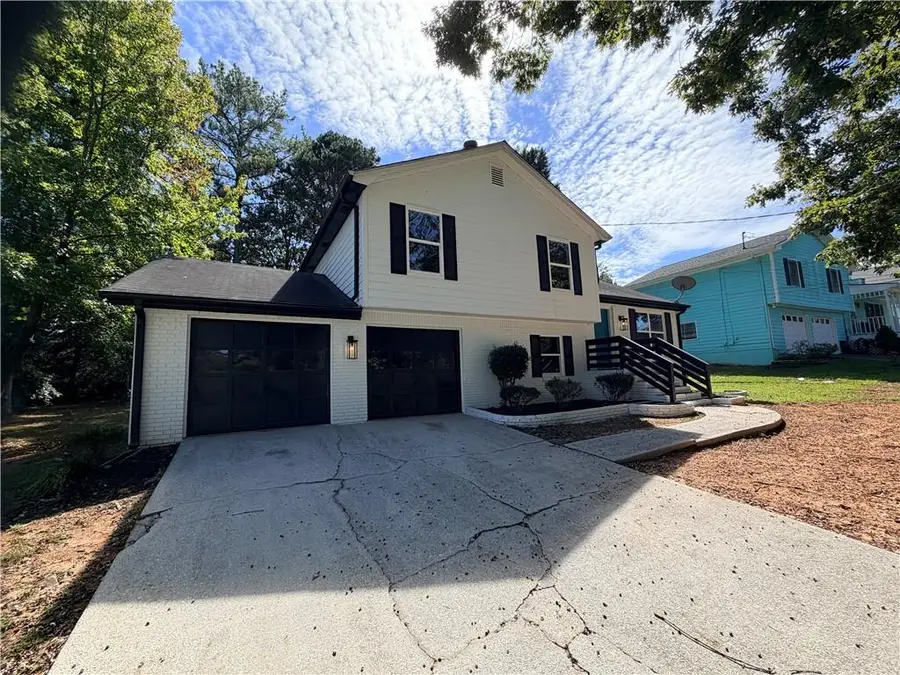 241 Summer Pond Trail, Lawrenceville, GA 30046 - Image #3