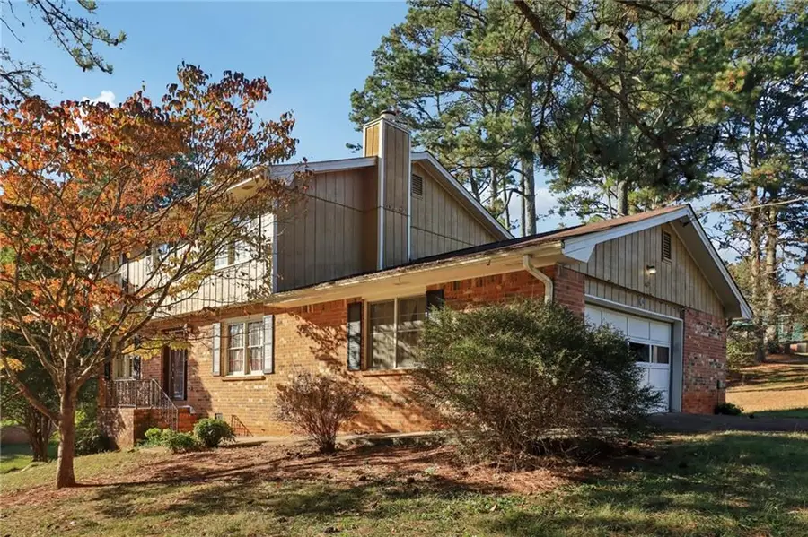 467 Oroarke Drive, Stone Mountain, GA 30088 - #2