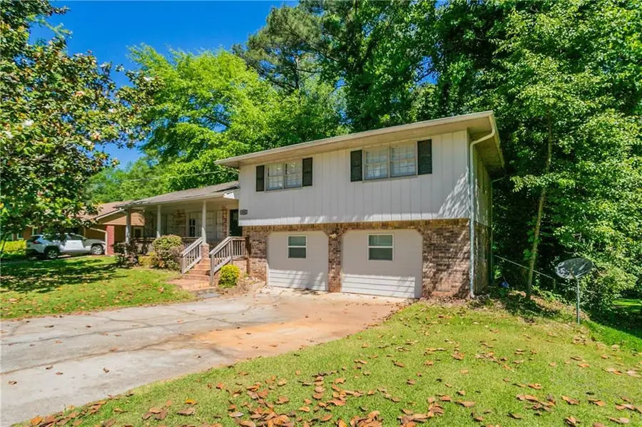 802 San Miguel Drive, Stone Mountain, GA 30083 - Image #2