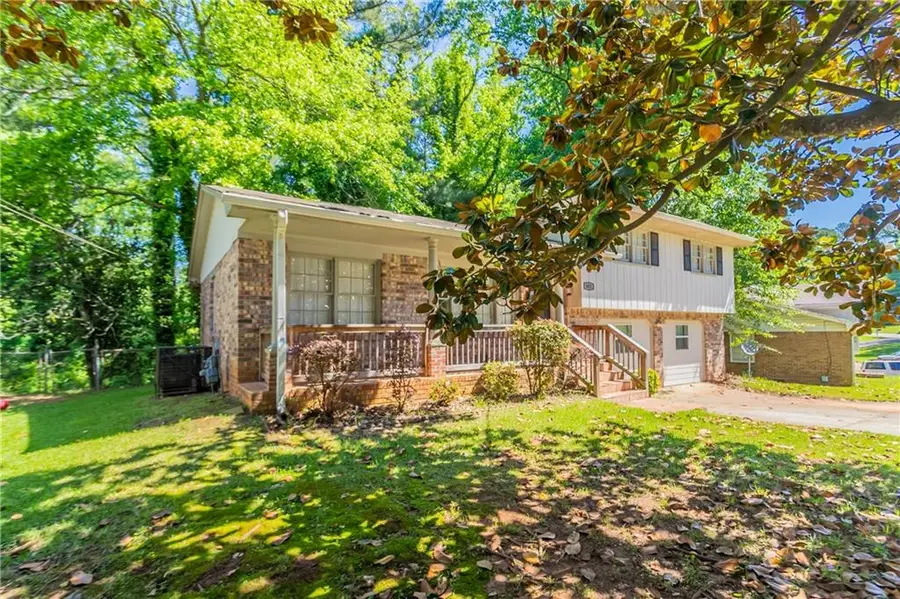 802 San Miguel Drive, Stone Mountain, GA 30083 - Image #3