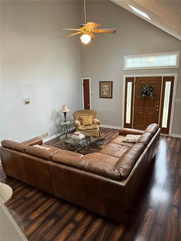 193 Clydesdale Lane Se, Mableton, GA 30126 - Image #3