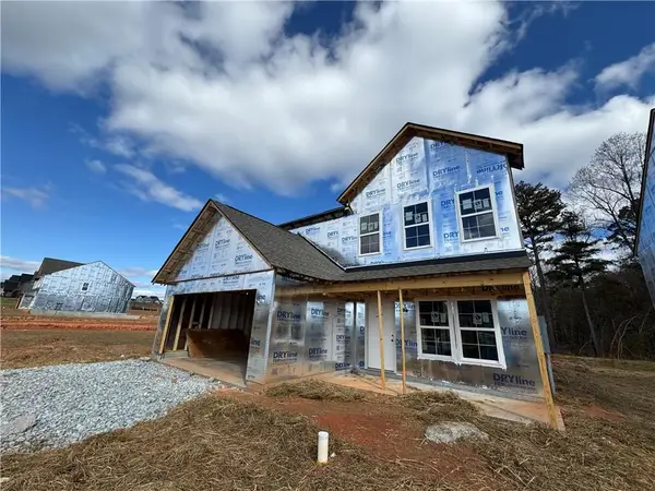 837 Crystal Lake Parkway, Hoschton, GA 30548