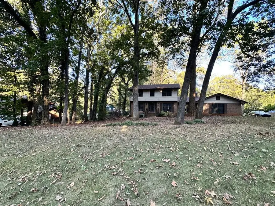 648 Bralorne Drive, Stone Mountain, GA 30087 - Image #2