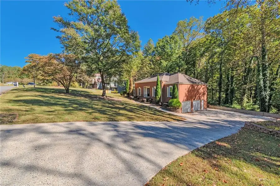 220 Wind Shadow Court, Roswell, GA 30075 - Image #2