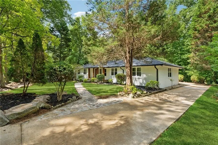 459 Thackery Place Sw, Atlanta, GA 30311 - Image #2