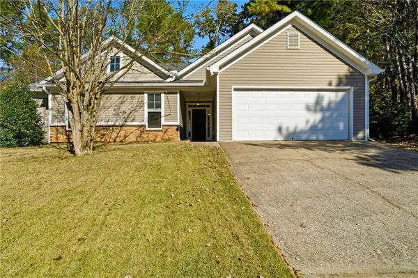 504 E Lake Court, Woodstock, GA 30188