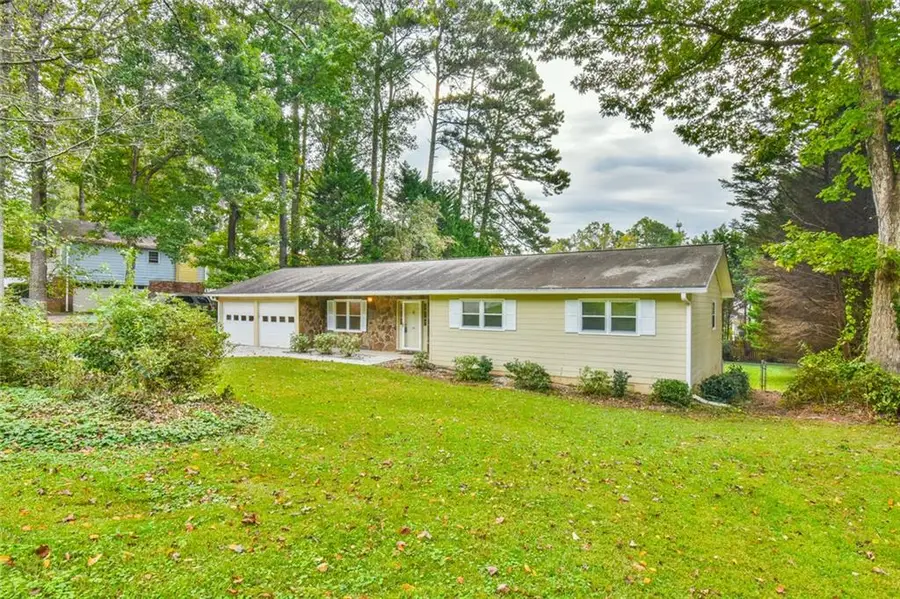 246 Greenwood Drive Nw, Lilburn, GA 30047 - Image #2