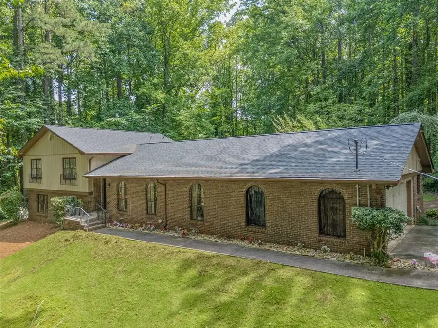 5632 Stillwater Court, Stone Mountain, GA 30087 - Image #3