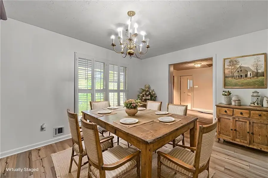 3906 Laurens Lane, Snellville, GA 30039 - Image #3