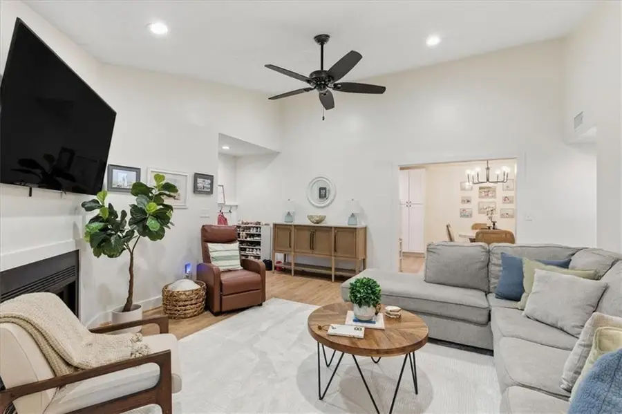 708 Parkaire Crossing, Marietta, GA 30068 - Image #2